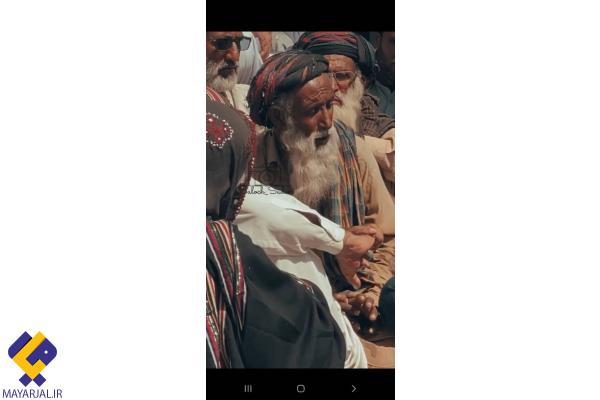 پہ نان ءِ چنڈے ءَ چورو ءُ جنوزام لوگ سد گول اَنت /چشیں کوم ءِ لجوزیں اِے امیر ءُ واجھان ءَ سوچ+دپگال